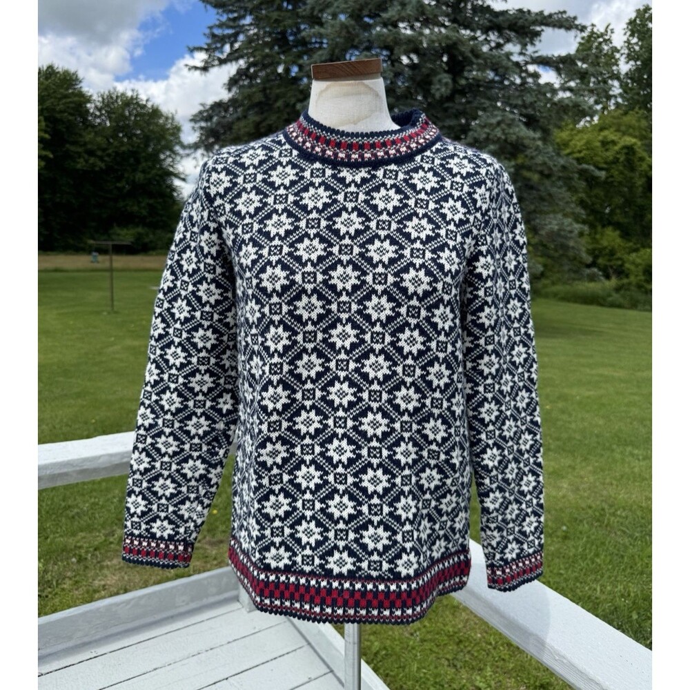 Vintage Hand Knit Wool Estonian Kihnu Troi Sweater Nordic Snowflake Folk Heavy